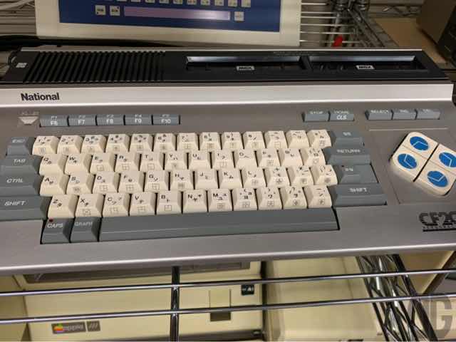 MSX機。ナショナルCF2000。PC-8801mkIIMRとか持ってたんでMSXには手を出さなかったんですよね…なのでよくわかりません。