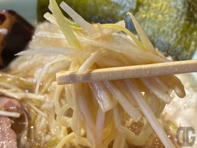 白髪ねぎは辛くないタイプ