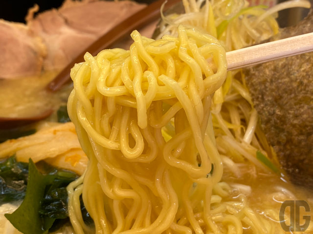 細麺なので伸びないように注意