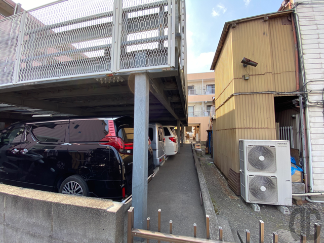 マンションの駐車場の一部を借り上げ