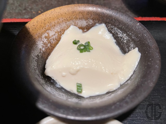 秋田美人豆腐は塩が振ってあるのでそのまま