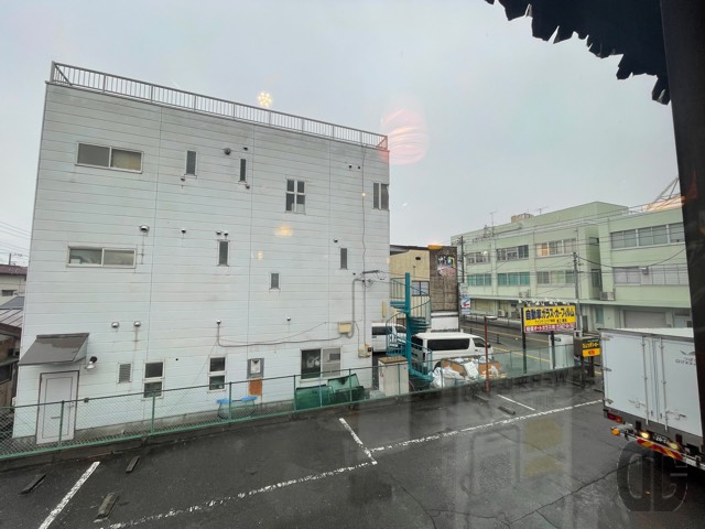 どんよりした天気なので気分を上げてく
